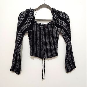 Crop top with long sleeves